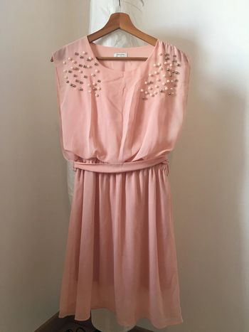 Robe courte rose pâle perles