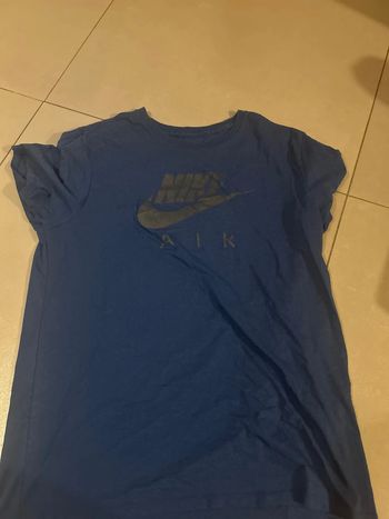 T-shirt Nike