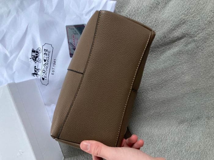 Sac à main épaule Coach Lana 23 marron - photo numéro 4