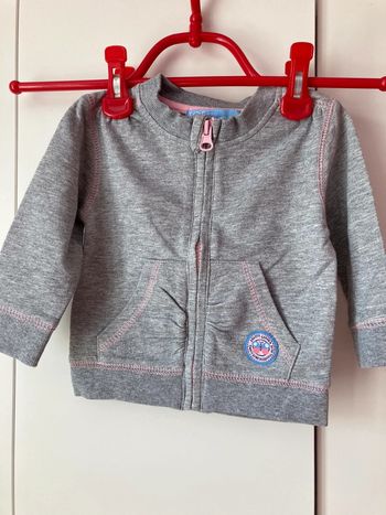 Gilet zippé taille 74