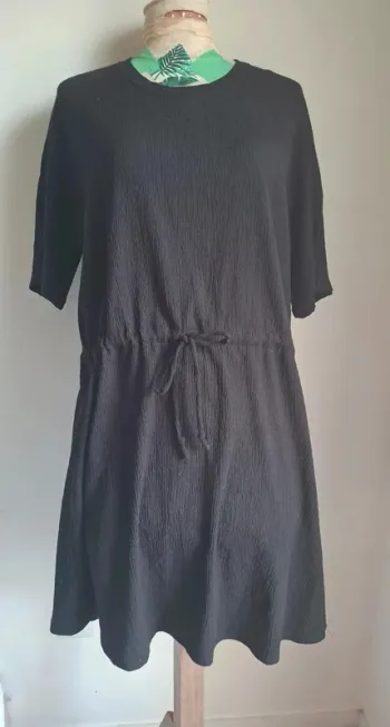 Robe noir fluide, élégante et confortable - Last Tango, neuve, taille M/L