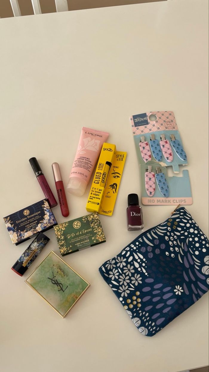 Lot de maquillage de marque