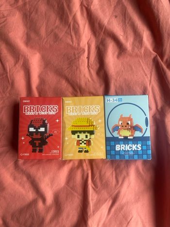 Lots de lego Bricks One piece Marvel et Pokemon 