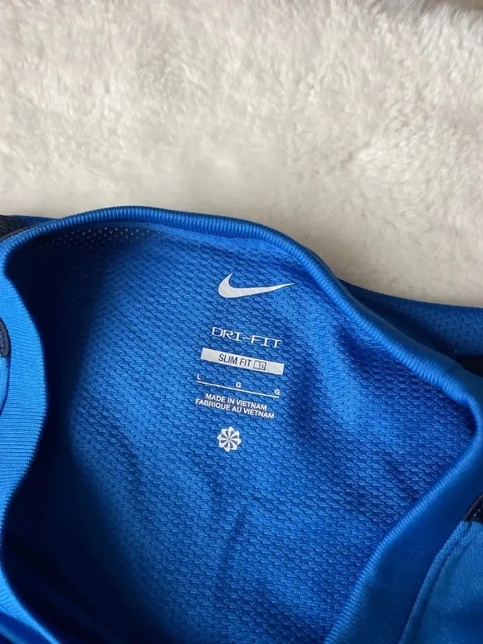 Tee shirt sport Nike - photo numéro 4