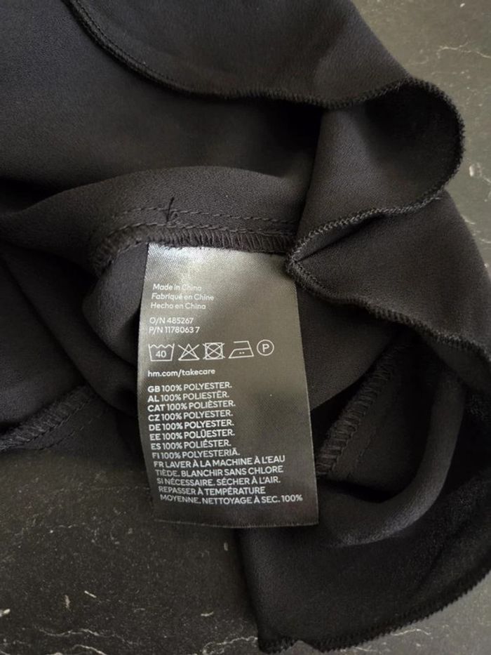 petites robe noire H&m noir taille M - photo numéro 7
