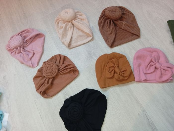 Bonnet cheveux bébé fille