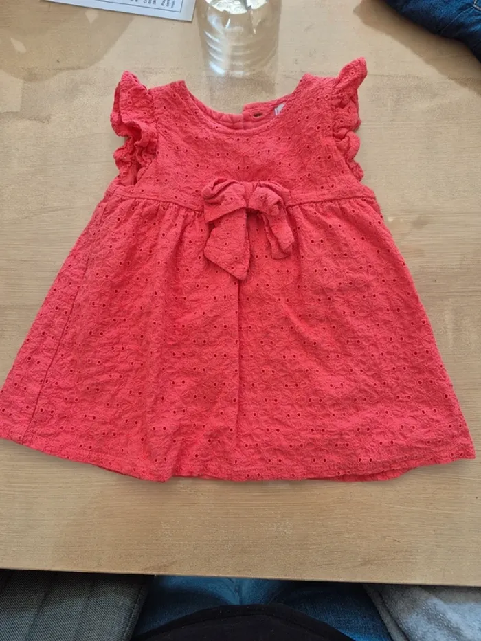 Robe rose absorba 6 mois