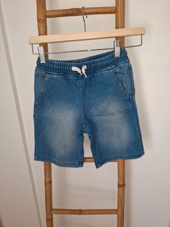Short h&m 7/8 ans