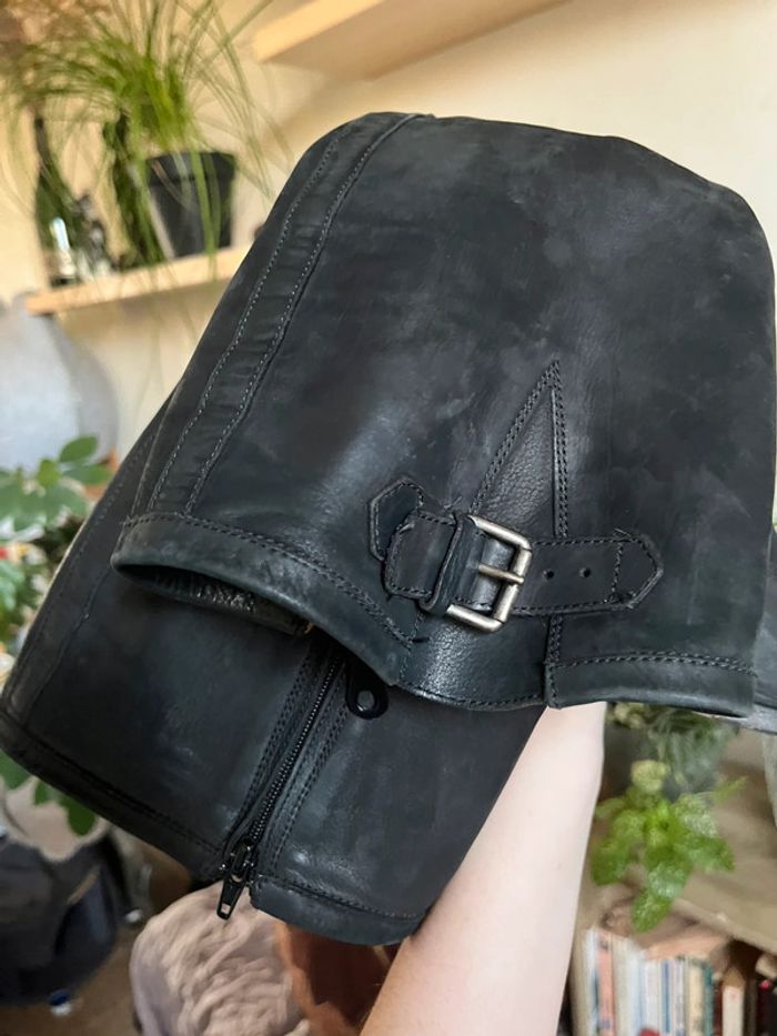 Bottes hautes à talons moulante et souple avec fermeture zip - en cuir noir - photo numéro 12