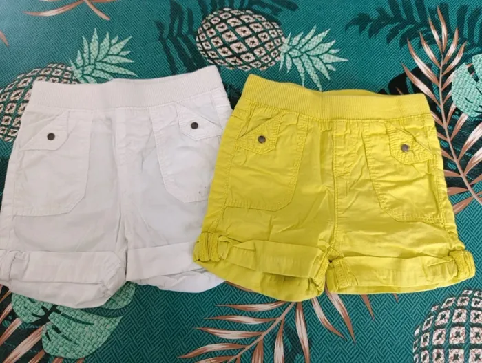 Lot de 2 shorts Kiabi 9 mois