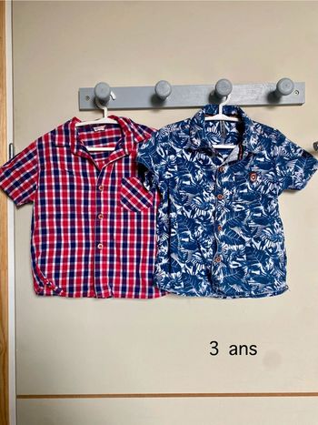 Lot de 2 chemises a manches courtes en 3 ans