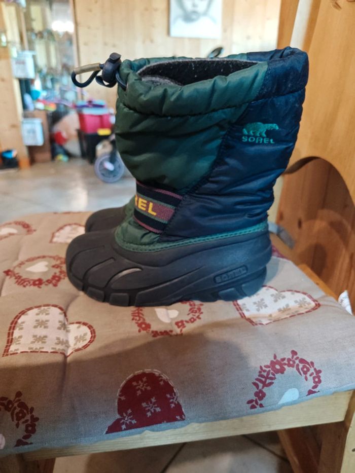Bottes de neige chaudes taille 30 2/3 Sorel - photo numéro 3