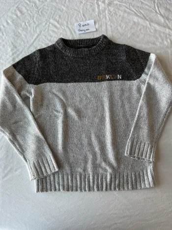 Pull gris
