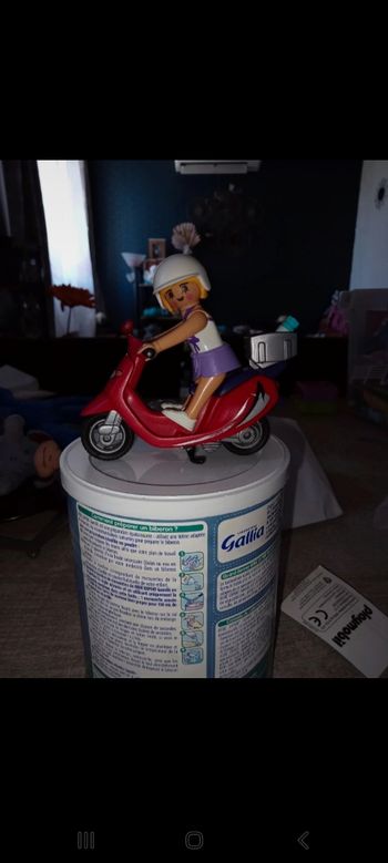 Vacancière en scooter Playmobil