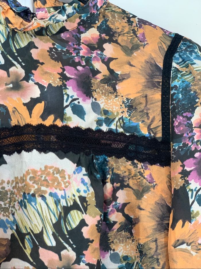 Blouse Sézane fleurie en Soie - photo numéro 4