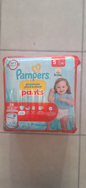 Paquet de couches pampers premium Taille 5 pants 29 couches de 11 a 17kg