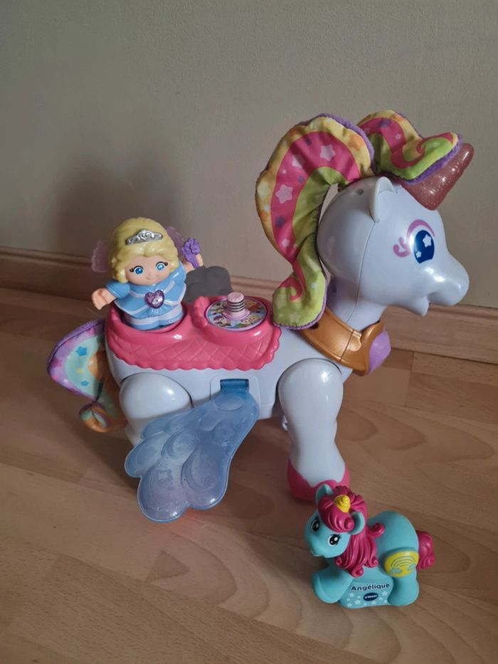 Azalée ma Licorne magique et figurines - photo numéro 2