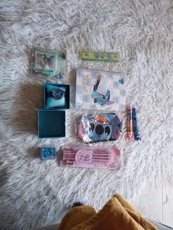 Lot fourniture scolaire stitch neuf