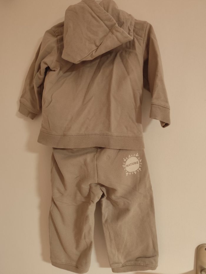 Survêtement baby fille 12 mois - photo numéro 2