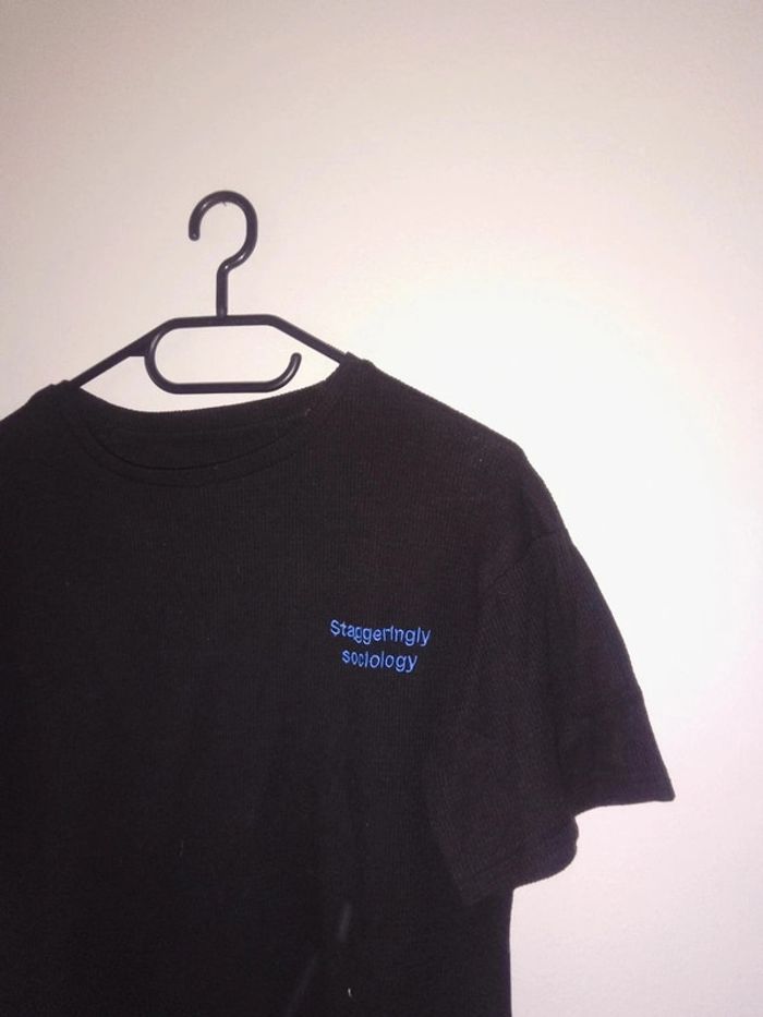 Tee-shirt taille xs - photo numéro 2