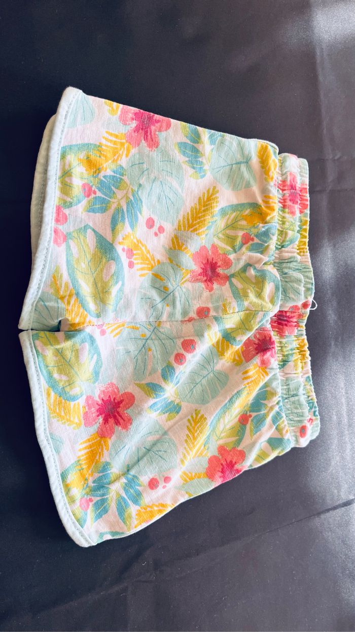 Short 23 mois - photo numéro 3