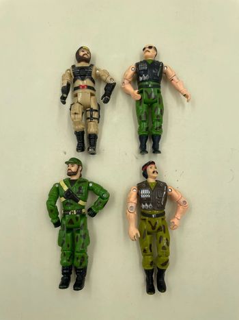 Lot de 4 figurines Militaires articulé de 10 cm