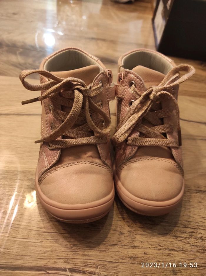 Chaussure montante - photo numéro 7