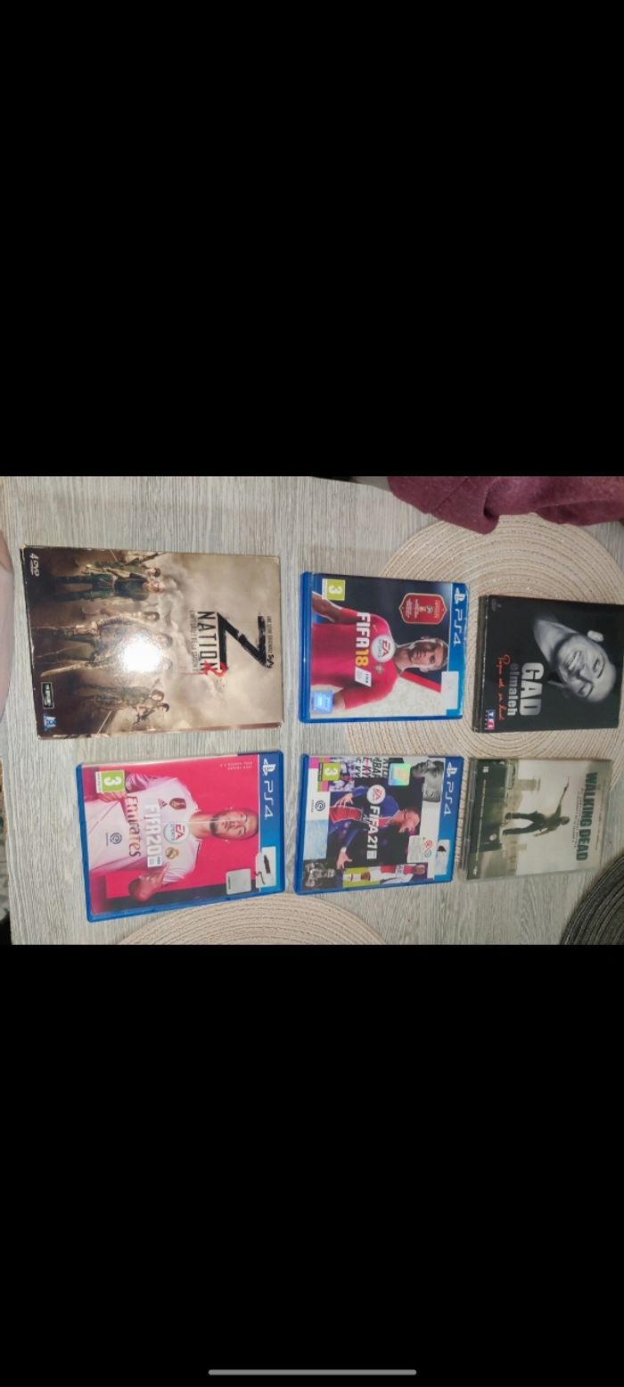 Lot jeux vidéos et DVD