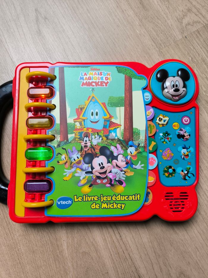 Livre électronique mickey