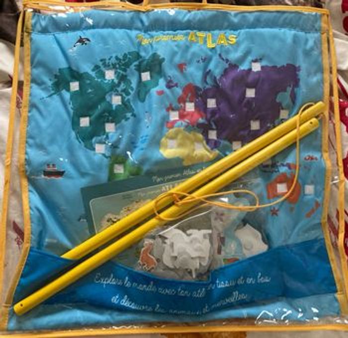 Mon premier atlas en tissus AUZOU puzzle