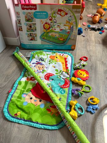 Tapis d’éveil Fisher price