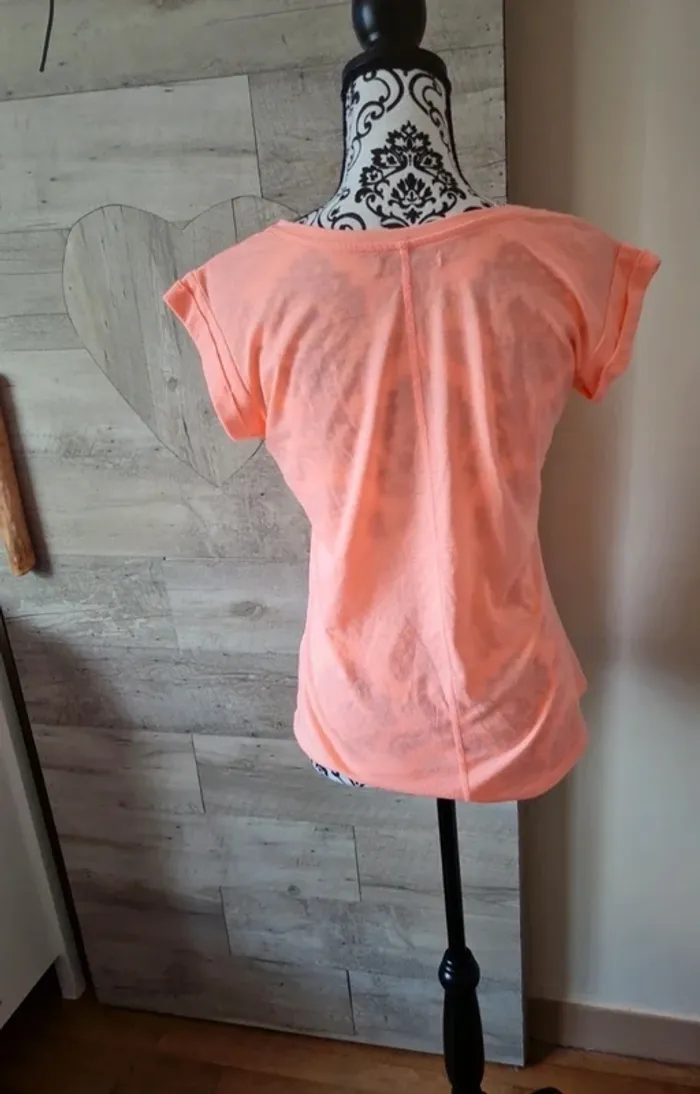 Tee shirt corail - photo numéro 3