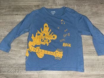 T-shirt