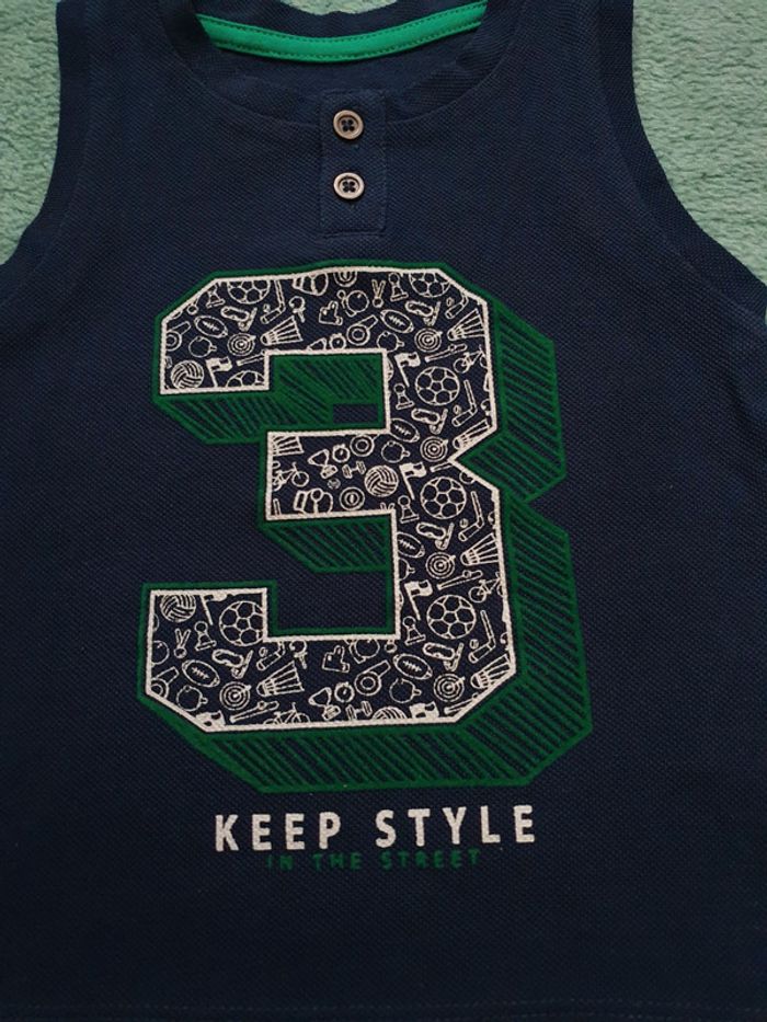 Très joli débardeur 2 ans - photo numéro 2