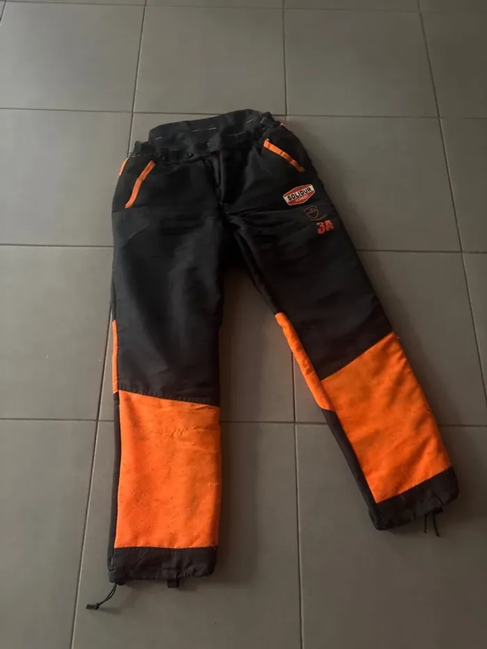 Pantalon bûcheronnage