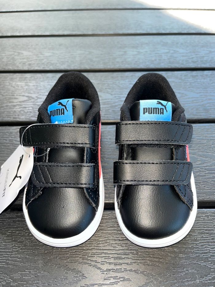 Baskets Sneakers Enfants Puma Neuves Taille 21 - photo numéro 3