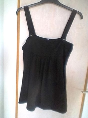 Haut/ t shirt taille 2