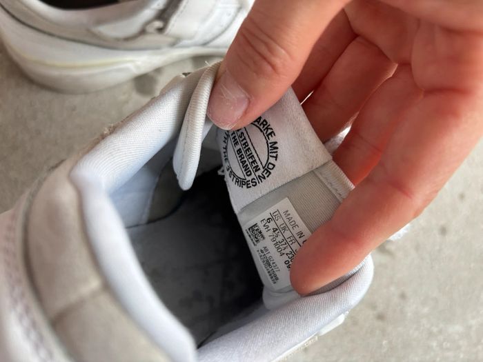 Basket Adidas blanche - photo numéro 11