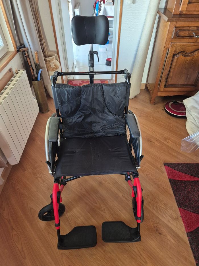 Fauteuil roulant personne en surpoids - photo numéro 3