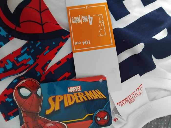 Tee-shirt Spiderman neuf avec étiquettes 4 ans - photo numéro 5