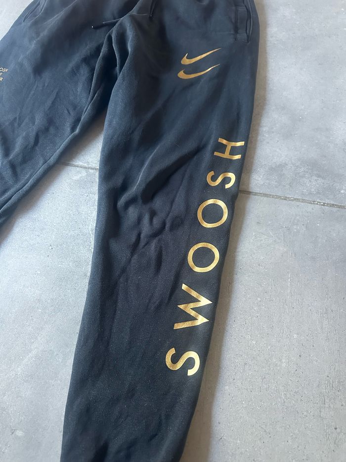 Jogging ensemble, pantalon et Sweat à capuche, noir et doré Nike, taille S mixte - photo numéro 7