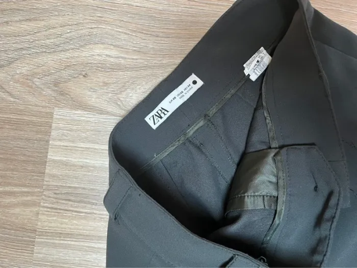 pantalon taille haute vert foncé Zara - photo numéro 2