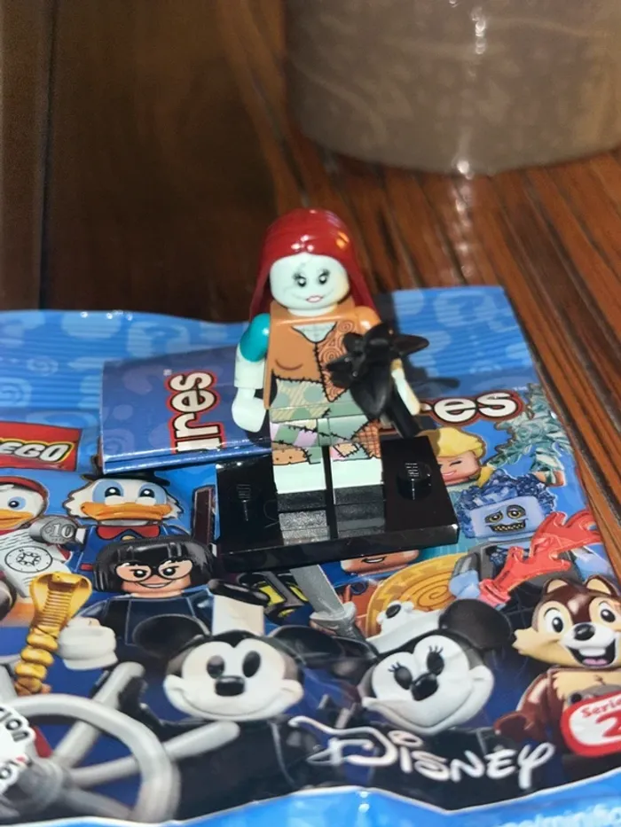 Figurine Lego Sally, série 71024, Sally, Disney, Series 2