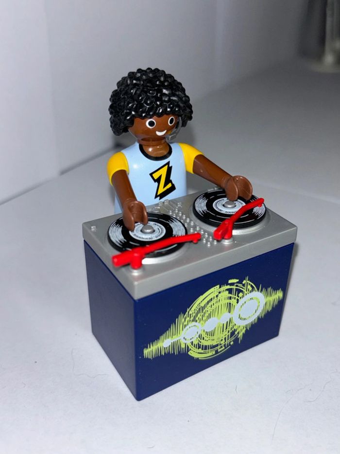 Kit DJ playmobil avec platine