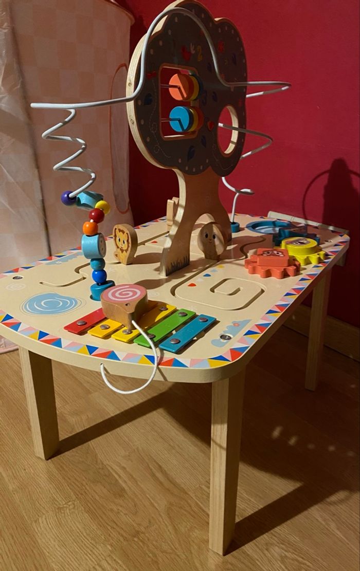 Table activités et éveil - photo numéro 3