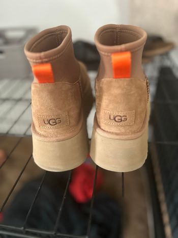 Ugg camel