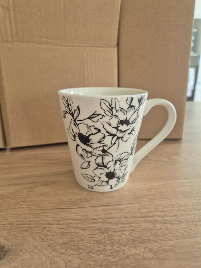 Lot de 12 tasses neuves - photo numéro 3