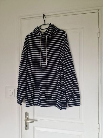 Sweat à capuche à rayures bleu marine