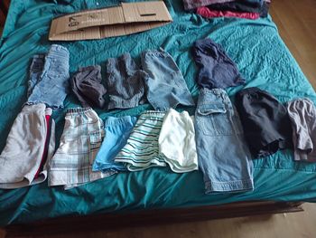 Lot de 13 shorts de 3 à 5 ans