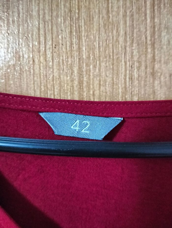 Longue robe bordeaux - photo numéro 4